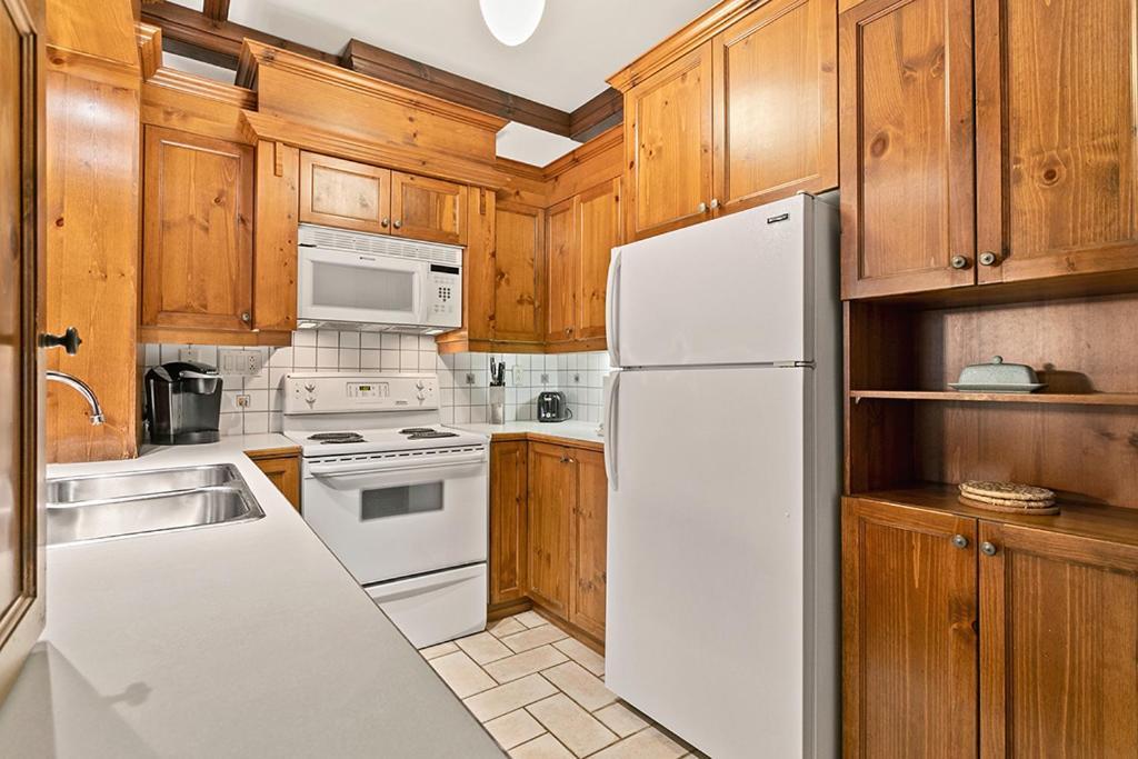 Le Manoir 106-7 By Escapades Tremblant Apartment มงต์-ทร็องบล็องต์ ภายนอก รูปภาพ